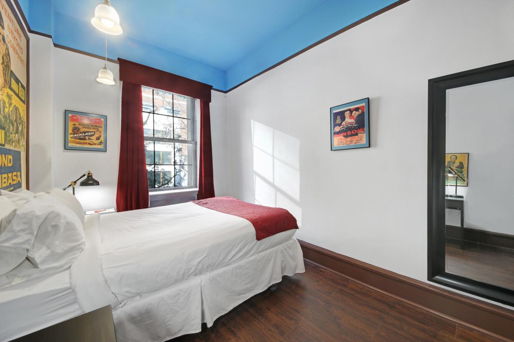 Chelsea Pines Inn Ню Йорк Екстериор снимка