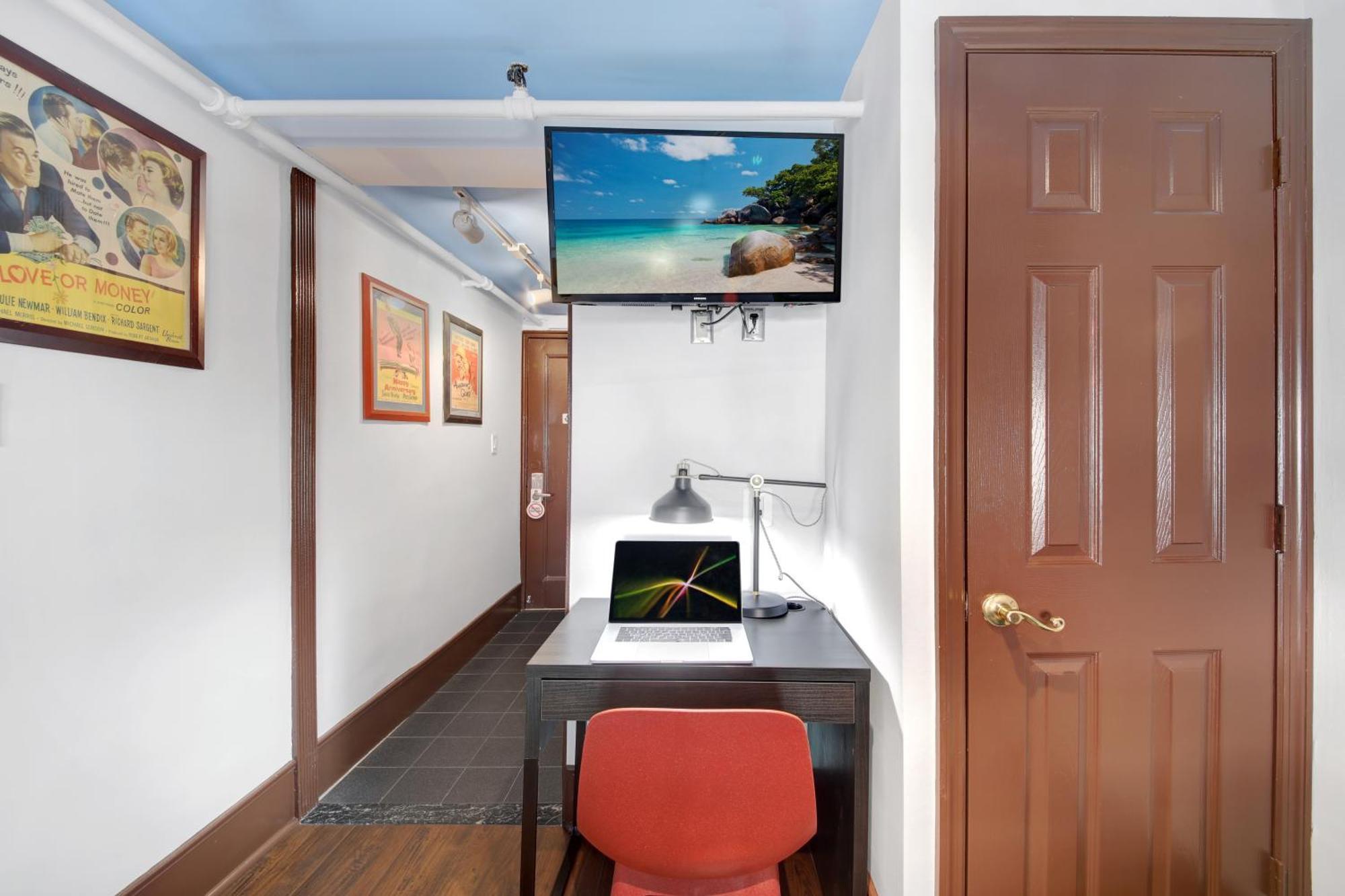 Chelsea Pines Inn Ню Йорк Екстериор снимка