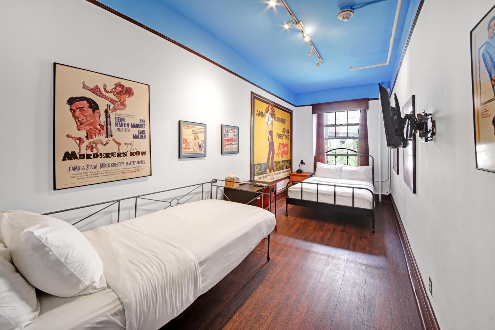 Chelsea Pines Inn Ню Йорк Екстериор снимка